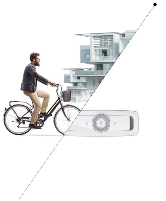 Somfy : une marque leader dans l'industrie de la maison intelligente - Homme en noir sur un vélo avec une télécommande radio somfy